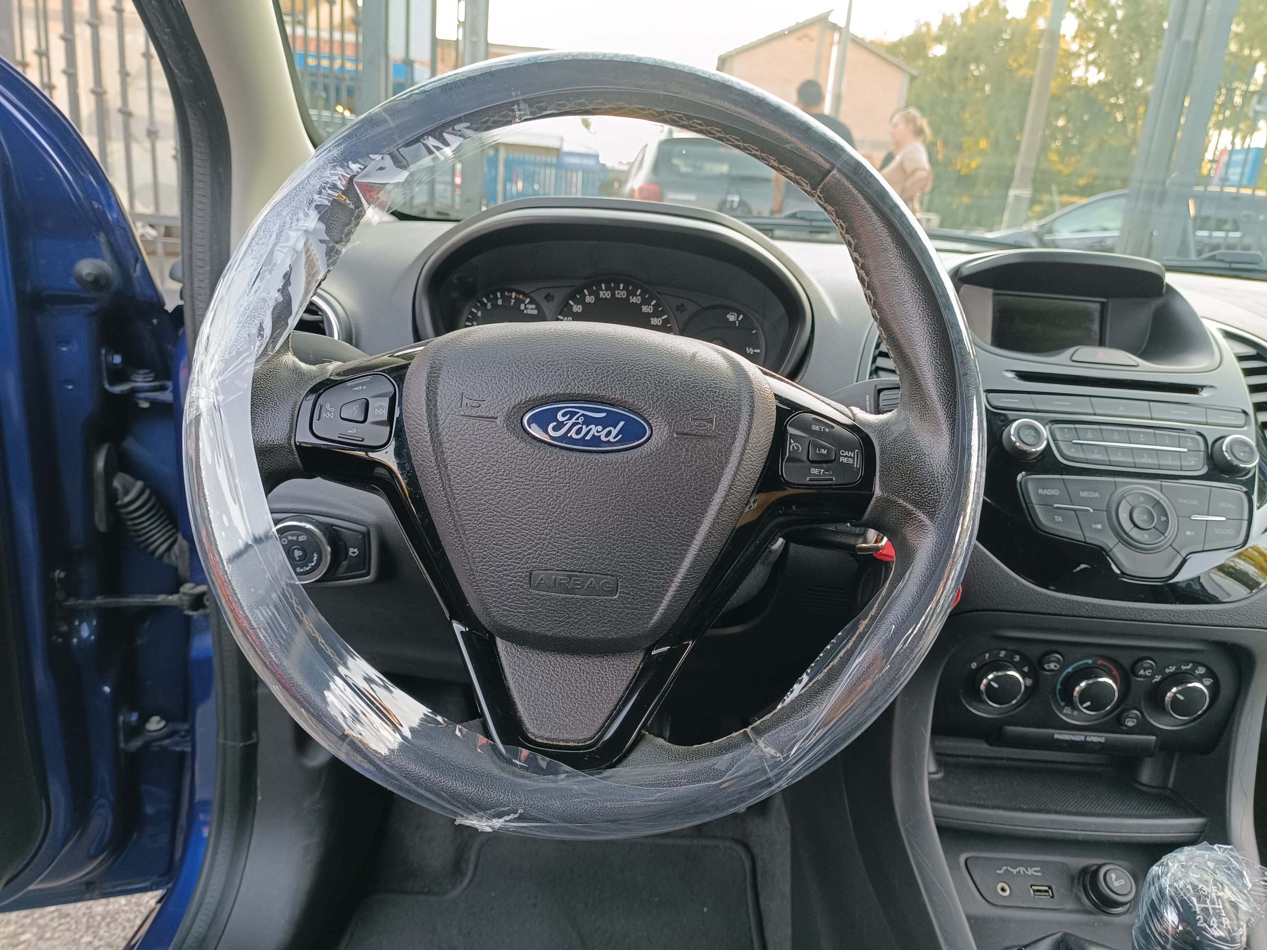 Ford Ka 1.2 Ti-VCT 85CV Ultimate - immagine 12